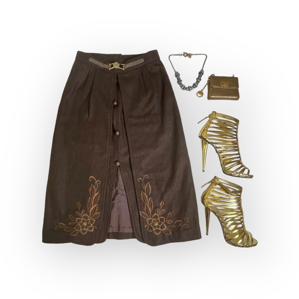 Vintage: Celine Sport ༄ Embroidered Wool Pencil Split Skirt༄ Gold Logo Hardware༄ - Picture 15 of 16